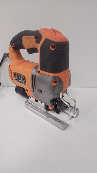 Sierra Calar Black+Decker BES610 650W