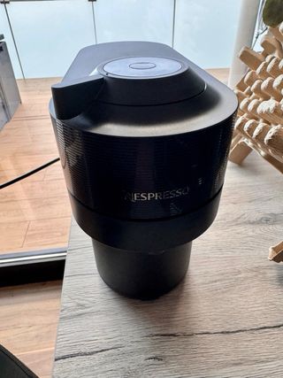 Cafetera Nespresso Vertuo Pop Negra