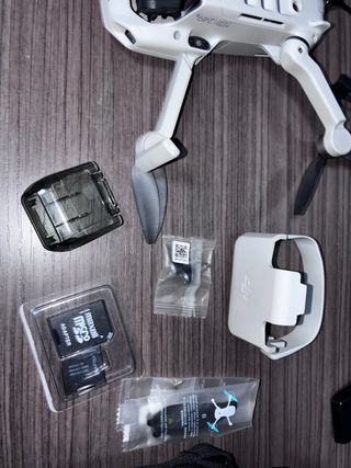 Drone DJI Mini 2 4k  con accesorios