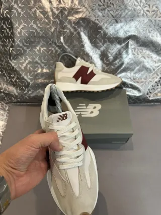 New Balance 327 Bordeaux Tamanho 38