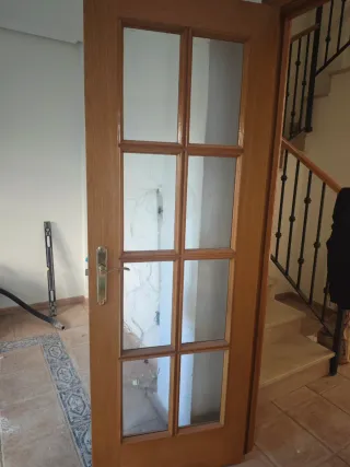 Puerta madera maciza