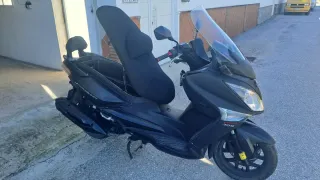 Sym Joymax 300i Moto Scooter Negra