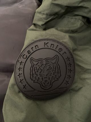 Plumífero verde oliva