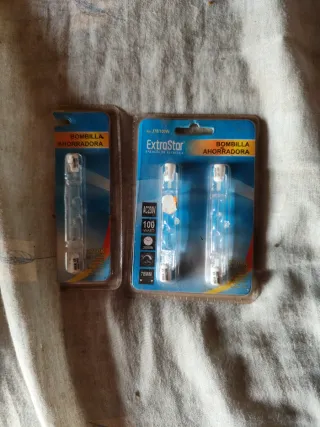 Foco 100W + 3 bombillas repuesto