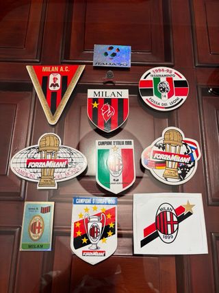 Adesivi Milan e Spilla Brigate Rossonere