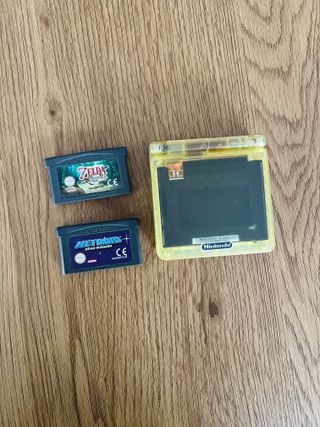 Lote Consola Game Boy Advance SP Amarilla