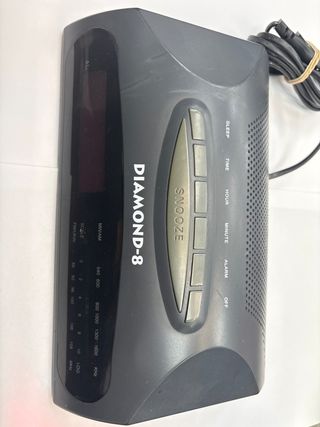 Radio Despertador Diamond 8