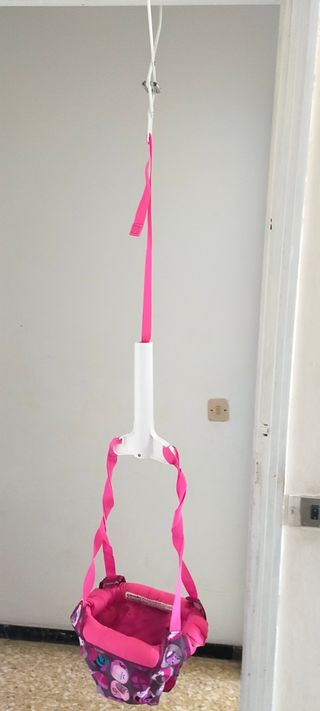 Saltador de puerta para bebé