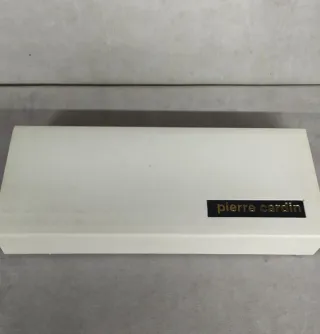 Estuche Pierre Cardin Negro y Rojo, vintage