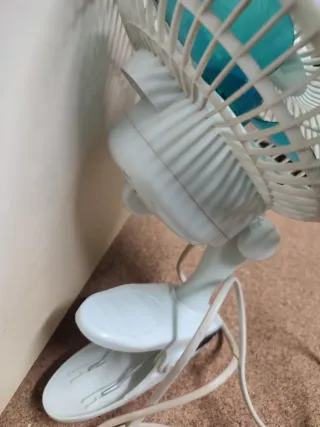 Ventilador portátil con pinza y cable electrico