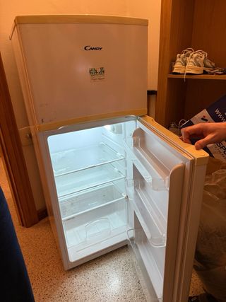 Nevera pequeña blanca Candy PRECIO NEGOCIABLE