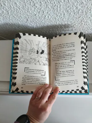 2 Libros "El mundo de clodett" + 7 años