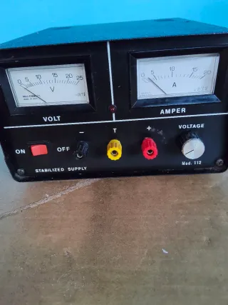 Alimentatore tradizionale Stabilizzat 6-17V 12/15A