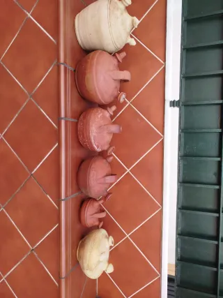 Botijos antiguos de barro