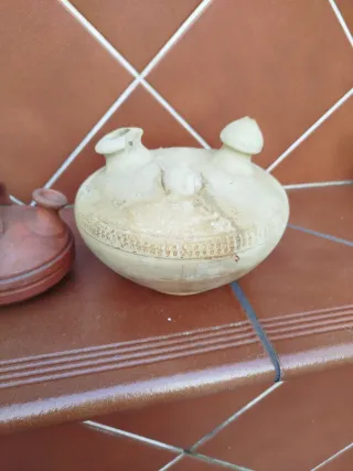 Botijos antiguos de barro