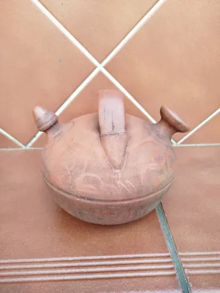 Botijos antiguos de barro