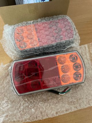 2 Pilotos Traseros LED para Remolque