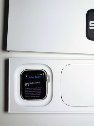 Apple Watch SE (Gen 2) 40mm Argento GPS