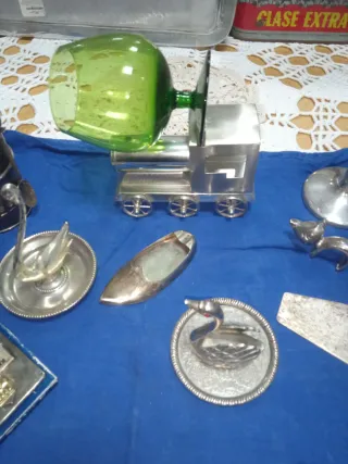 Set di oggetti decorativi vintage