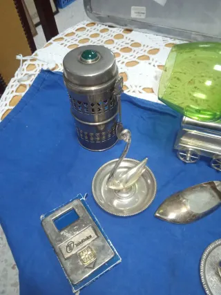 Set di oggetti decorativi vintage