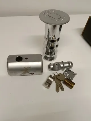 Cerradura Seguridad Puerta Enrollable