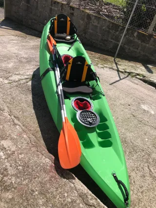 Kayak 2 personas + 2 remos + carro