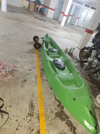 Kayak 2 personas + 2 remos + carro
