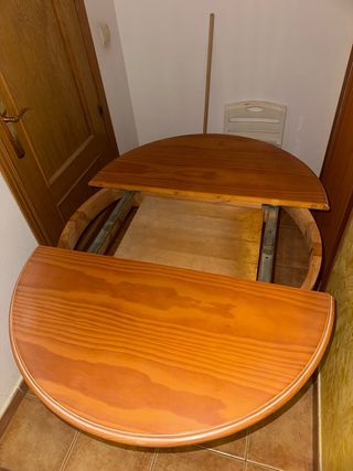 Mesa de comedor extensible de madera