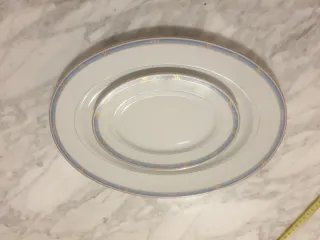 2 Vassoi in Porcellana Decorati