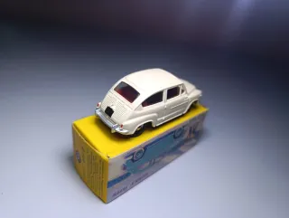 Dinky Toys Fiat 600 D