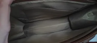 Bolso Tote Camel. También en color granate