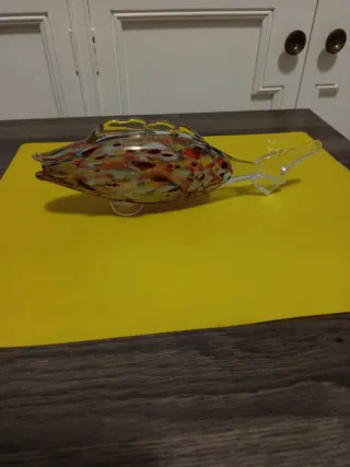 Pez de cristal decorativo multicolor