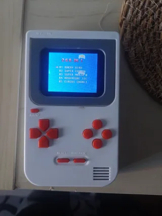 Consola Retro con muchisimos juegos