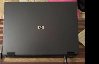 Ordenador portátil HP Compaq NS7300 + maletín