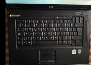 Ordenador portátil HP Compaq NS7300 + maletín
