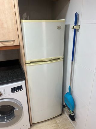 Nevera LG blanca