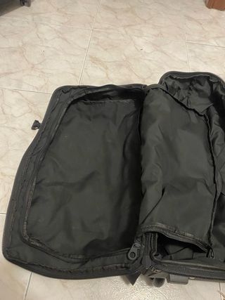 Maleta de cabina (trolley) con ruedas
