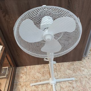 Ventilador De Pie Blanco