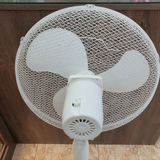 Ventilador De Pie Blanco
