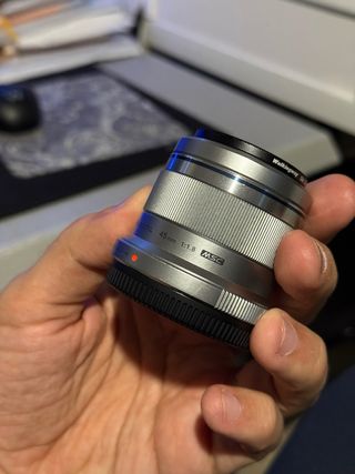 Olympus 45mm 1:1.8 Micro 4/3