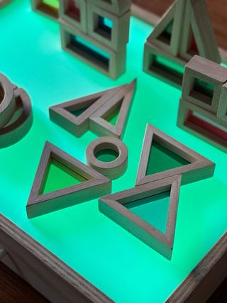 Caja de Luz Montessori y Bloques Madera