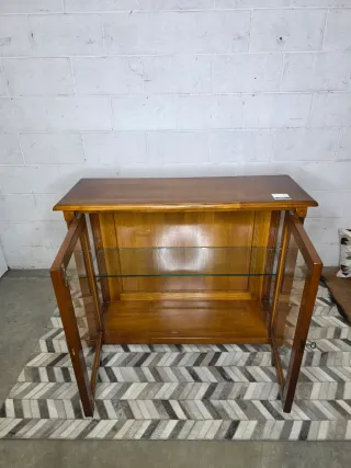 Vitrina baja clásica diseño