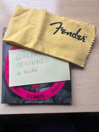 Bajo Fender American Performer Mustang Bass