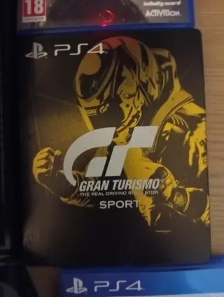 PS4 (PlayStation 4) Negra + 7 Juegos