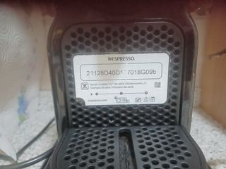 Cafetera Nespresso DeLonghi Inissia Negra