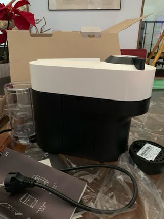 Cafetera Nespresso Vertuo Pop Krups .Blanca