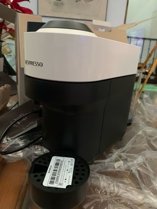 Cafetera Nespresso Vertuo Pop Krups .Blanca