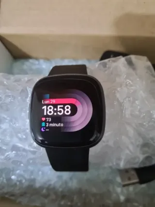 Google Fitbit Versa 4