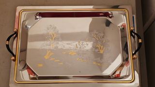 Vassoio elegante oro e argento