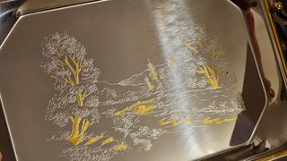 Vassoio elegante oro e argento